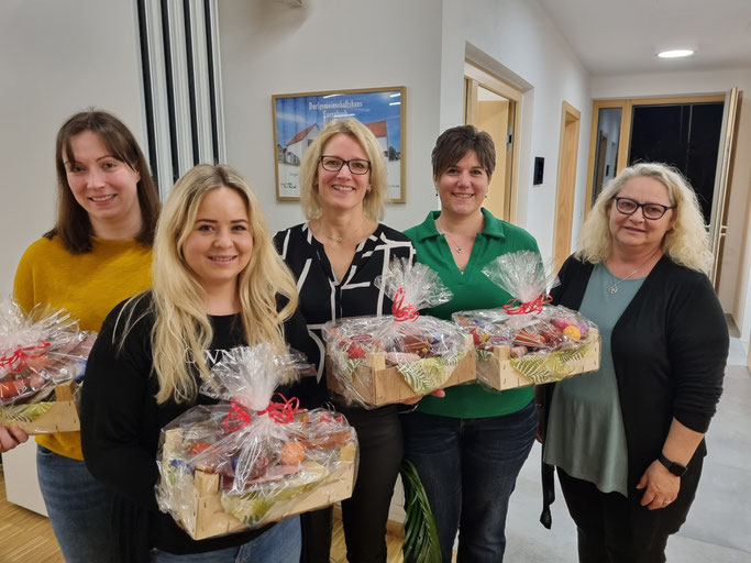 v.l.n.r.: Jennifer Nischwitz, Katharina Moll, Beate Abeltshauser, Carolin Halmich und erste Schützenmeisterin Ulrike Moll