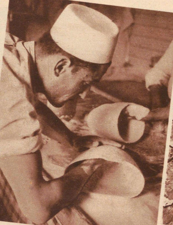 Metodat për prodhimin e këtij plisi të lehtë prej leshi janë ende shumë primitive. — Burimi : Le Soir Illustré, 24 shtator 1938, faqe n°15