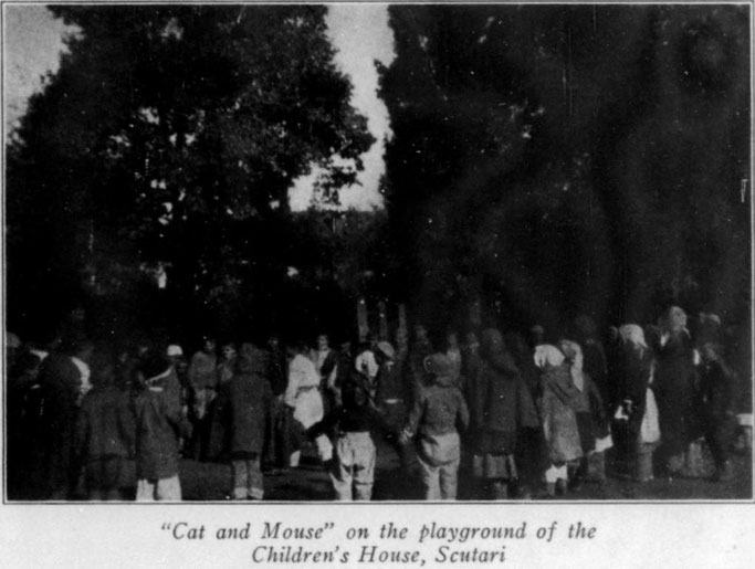 Burimi : The Horn Book Magazine, 2 maj 1928, faqe n°22 – 29