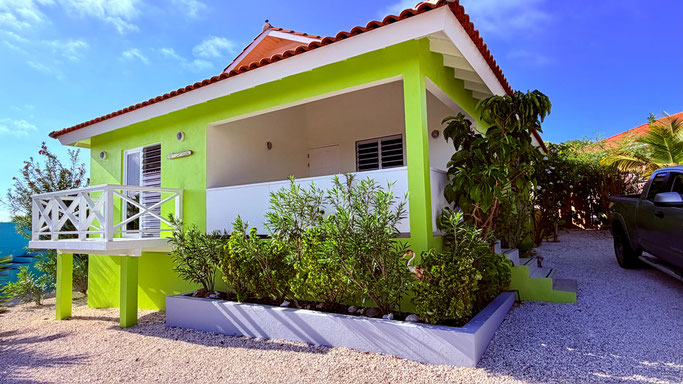 balkon-cas-iguana-urlaub-curacao-ferienhaus-pool-villa