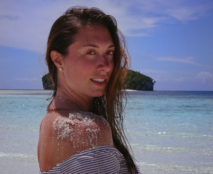 travel blogger sarah richard