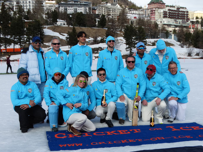Old Cholmeleians XI at Cricket on Ice 2024