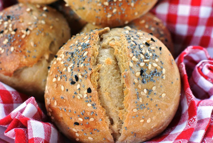 Feine Quark-Brötchen einfach über Nacht gehen lassen