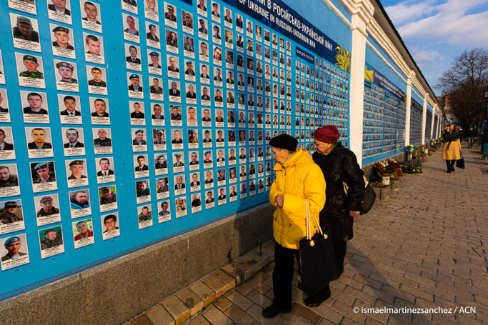Mahnmal für gefallene ukrainische Soldaten. © Ismael Martinez Sanchez/Kirche in Not