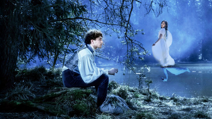 Die Geschichte des klassischen Balletts „Schwanensee“ von Tschaikowsky wird vom SWR für die ARD-Märchenreihe „Sechs auf einen Streich“ neu erzählt. © SWR/kurhaus produktion/Patrick Pfeiffer