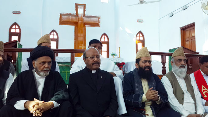 Christen und Muslime in Pakistan bei einer Dialogveranstaltung gegen religiöse Gewalt (Archivbild). © Kirche in Not