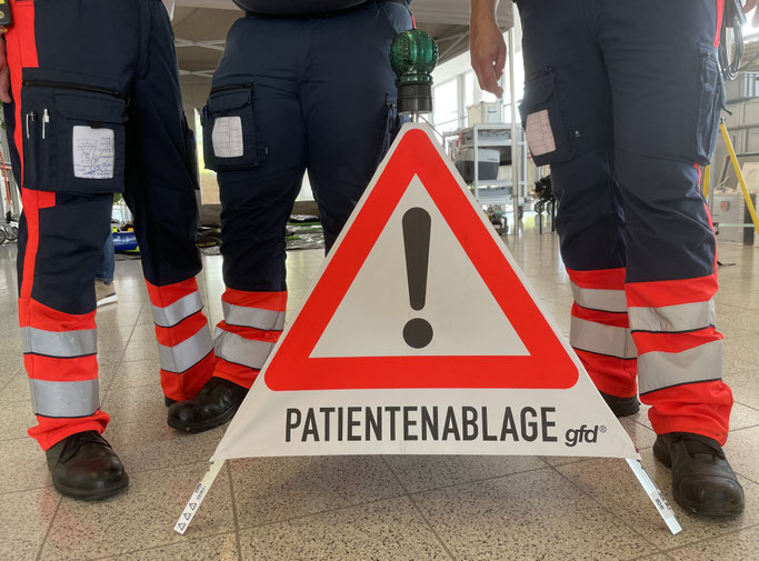 Mit ihrer „Patientenablage“ können die Malteser Schwerverletzte versorgen; Bildquelle: Lukas/Malteser