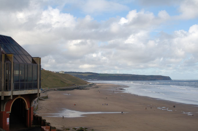 Gothics in Whitby (und Fotos vom Meer) - Pavilion uns Strand - Zebraspider DIY Anti-Fashion Blog