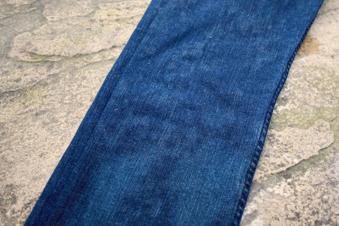 7 common mistakes when bleaching jeans - How to bleach pants - Zebraspider DIY Anti-Fashion Blog