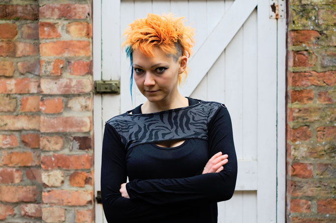 Der Zebra-Baukasten - grauer Shrug - Zebraspider DIY Anti-Fashion Blog