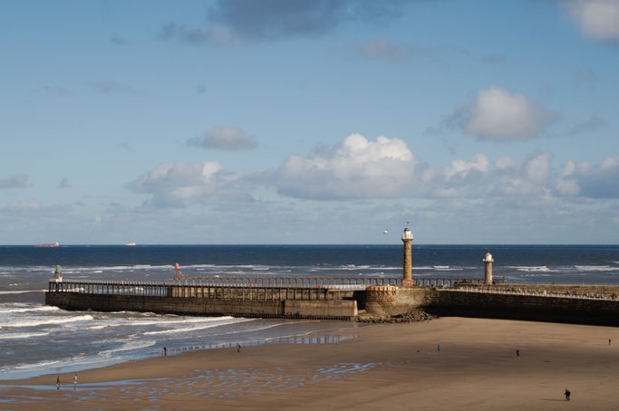 Gothics in Whitby (und Fotos vom Meer) - Strand - Zebraspider DIY Anti-Fashion Blog