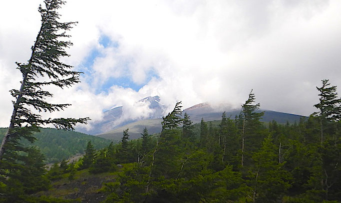 宝永山・富士山頂