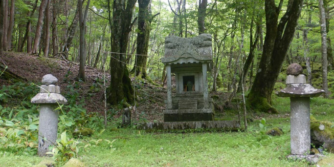 中宮八幡堂