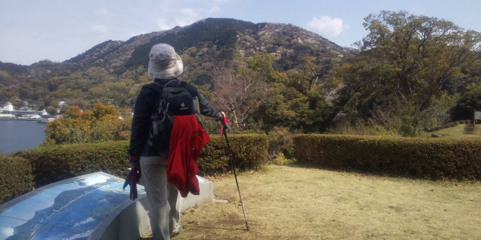 長浜城址より発端丈山