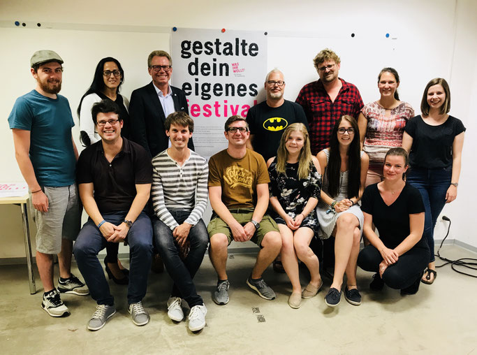 Das Projektteam mit den Förderern