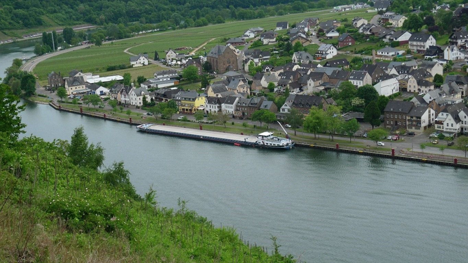 Liegestelle Ellenz (© Foto Wasserstraßen- und Schifffahrtsamt Mosel-Saar-Lahn)