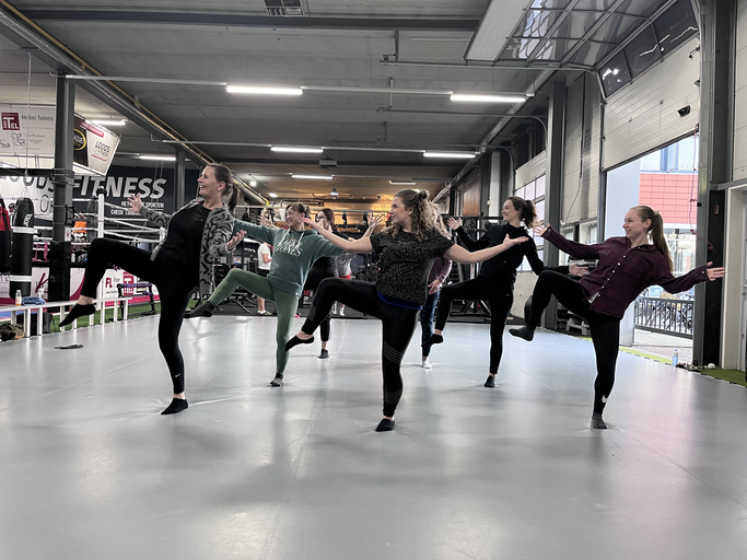 Dance Aerobics lessen in Bunschoten bij Loods of Fitness Bunschoten Spakenburg