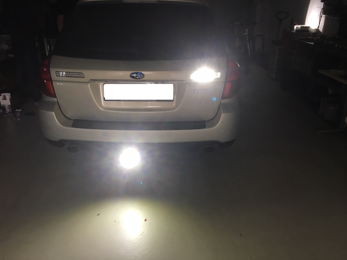 LED Umbau Rückfahrlicht beim SUBARU Outback W16W