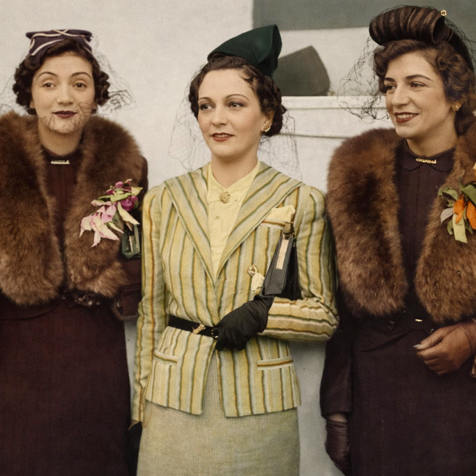 Tri amazonat (Myzejen, Ruhije dhe Maxhide Zogu) në Southampton, Angli — Burimi : Paris-soir, 30 mars 1938, e mërkurë, ballinë.
