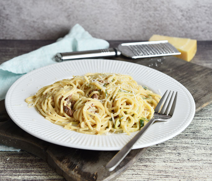 Cremige Pasta mit Zucchini und Pfifferlingen