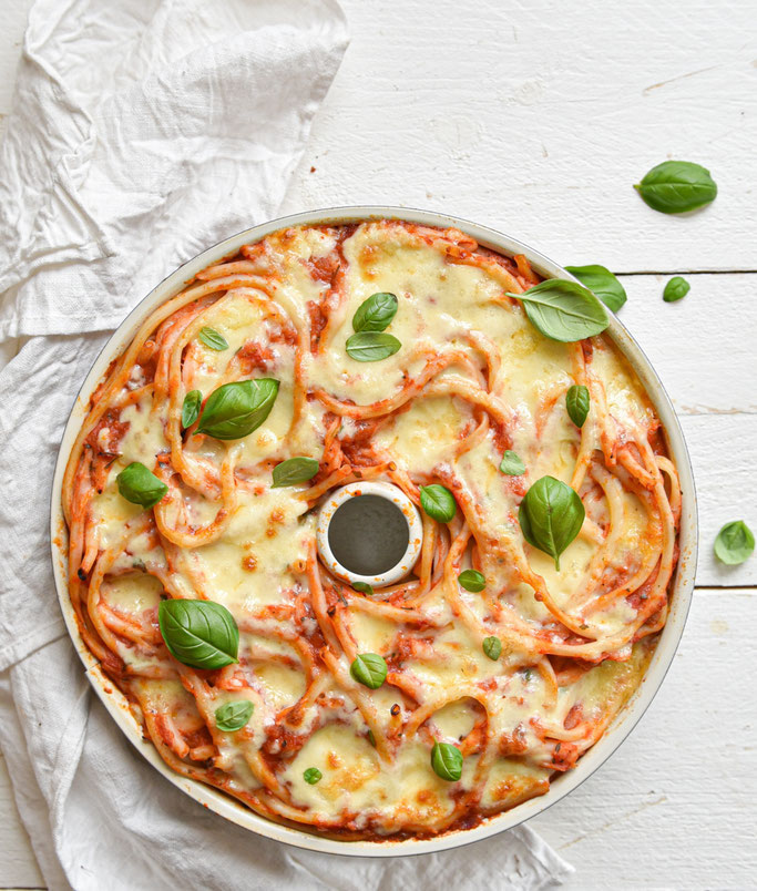 Makkaroni mit Tomatensoße und Käse überbacken, vegetarisch, vegan möglich, Thermomix
