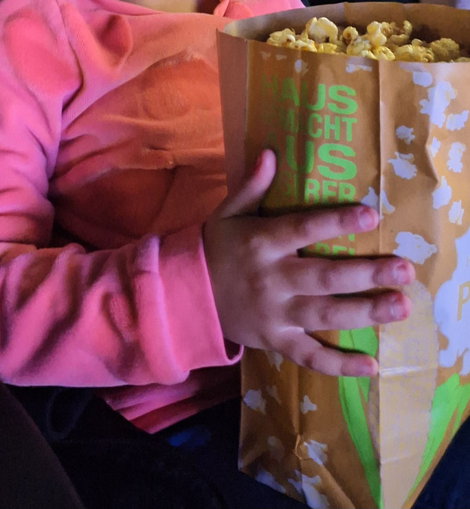 Popcorn am Start, es kann losgehen! Kino kann aber auch zu aufregend werden