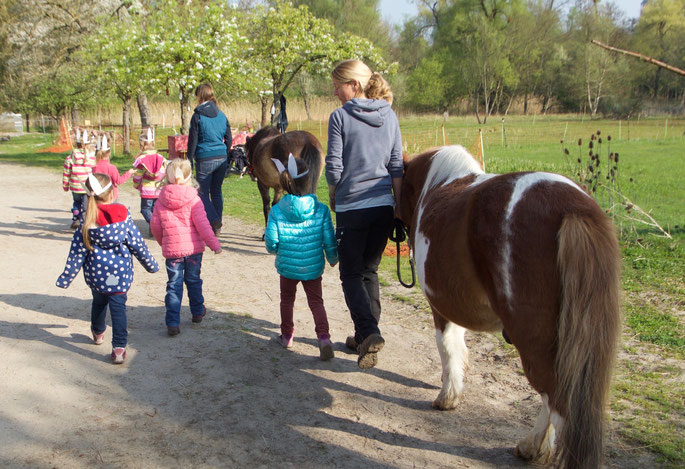 Ponybande: Ponyreiten in Karlsruhe