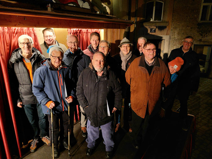 06. Dezember 2024: Weihachtssingen am Christkindlmarkt, Theaterwagen Altstadt/Innsbruck