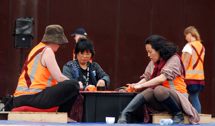 Alsion Eggelton crafted Origmai boats for those who came (with Mikoto Araki and Karin Matsuda)