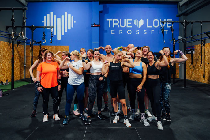 Functional Fitness und Yoga in einer Crossfit Box in der Nähe