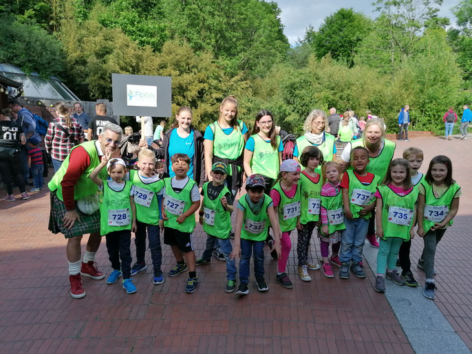 Die FitKids warten aufgeregt auf den Start! (Foto Unikate)