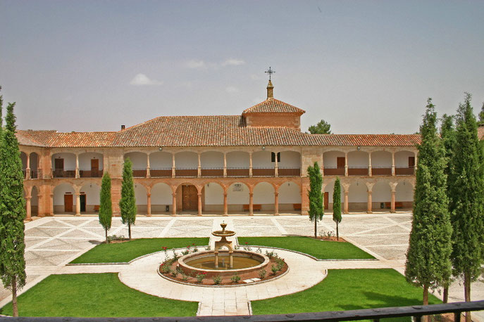 Patio de Nuestra Virgen de la Antigua