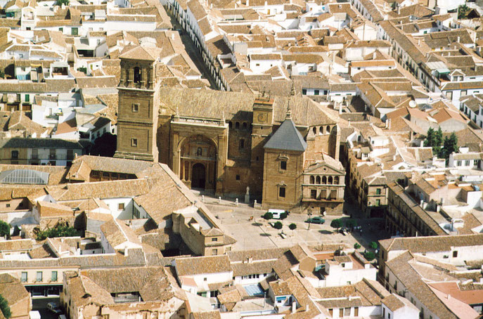 Panorámica de la Parroquia de San Andrés Apóstol