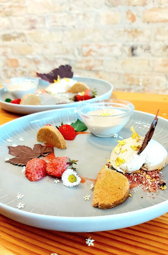 Roseneis, vegan, Rohkost, raw, fermentierte Erdbeeren,