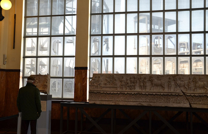 OmoGirando la Centrale Montemartini