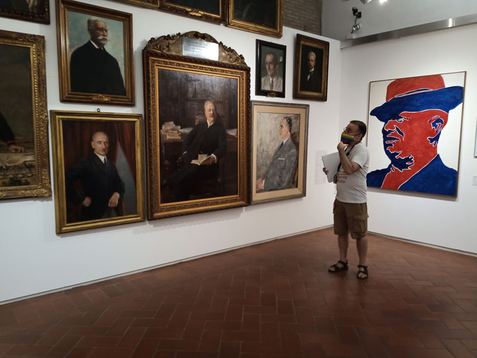 OmoGirando la mostra "Ciao, Maschio!"