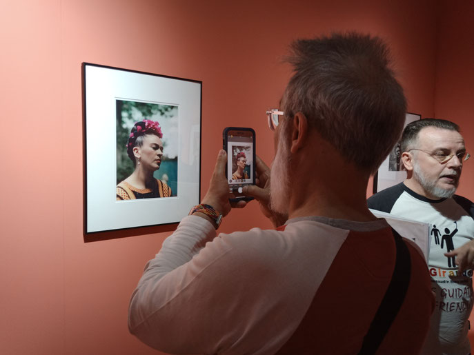 OmoGirando Frida Kalho