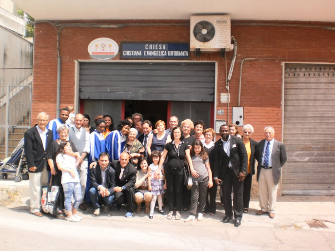 photo taken with members of CERBI Peschici and Stanley and coro on 17 may 2015