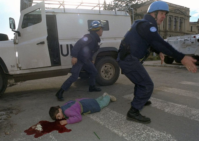 Sedmogodišnji dječak Nermin Divović kojeg je ubio snajper tokom opsade Sarajeva 18. novembra 1994. godine