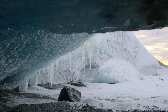 In de Ice Cave