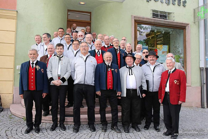 30. April 2019: Gesamttiroler Männerchor-Platzlsingen zur langen Einkaufsnacht, Altstadt Hall in Tirol