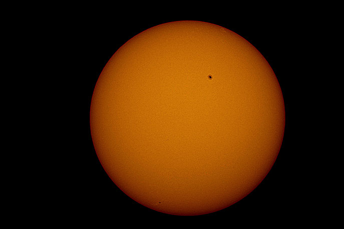 Le soleil photographié le 18 juin 2016 avec le télescope de 254 mm