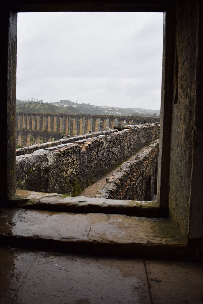 Acueducto de los Pegões, Tomar, Portugal, Roman ruins