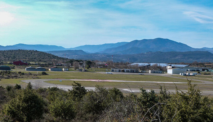 Aérodrome de Lanas par Kakoula10 — Travail personnel, CC BY-SA 4.0, ALLEZ SUR WIKIPEDIA