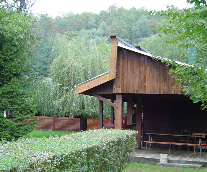 CLUB HOUSE