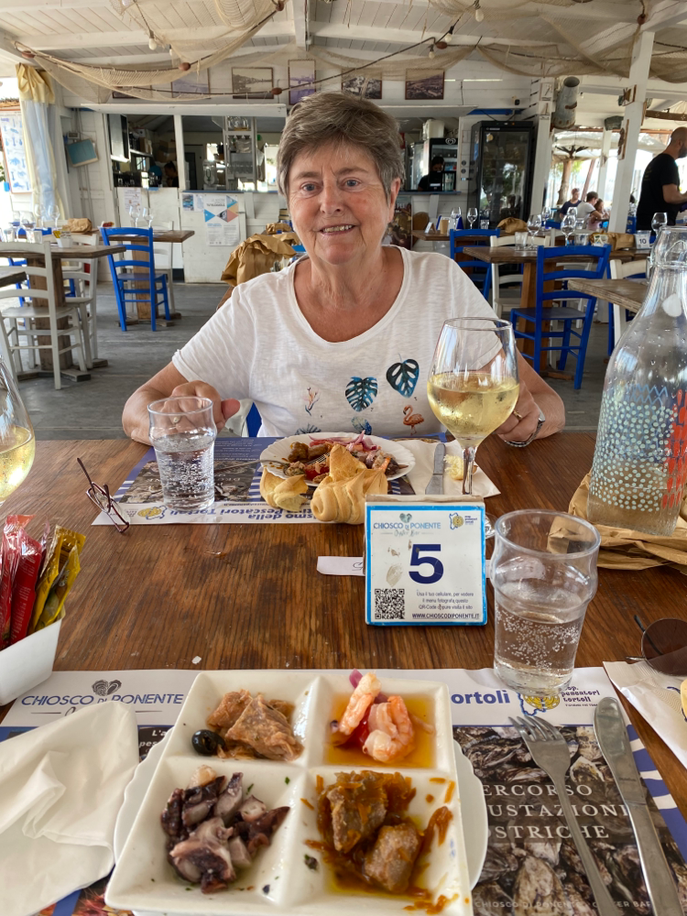 Beim Mittagessen.