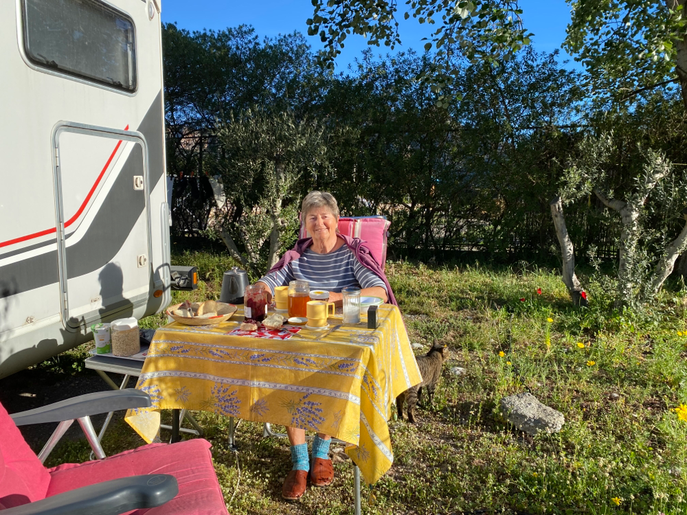 Frühstück im Sonnenschein