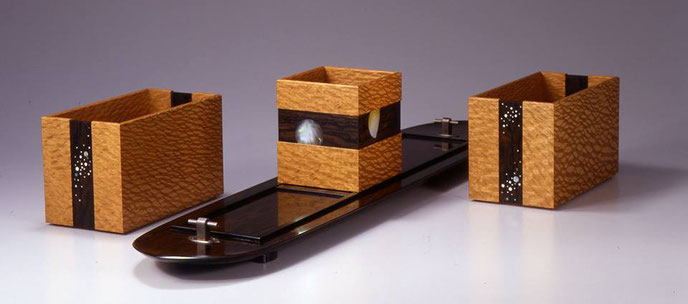 Kojō Getsuya (Moon over Lake)   ―Box of sycamore maple with inlay, finished in wiped urushi lacquer―