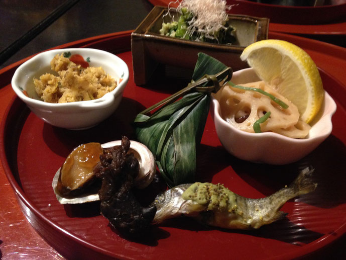 This is Japanese dinner, easy to order. It's prefixed.