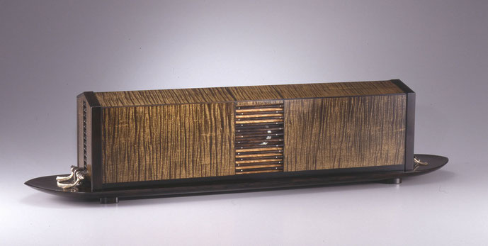 Kojō Getsuya (Moon over Lake)   ―Box of sycamore maple with inlay, finished in wiped urushi lacquer―